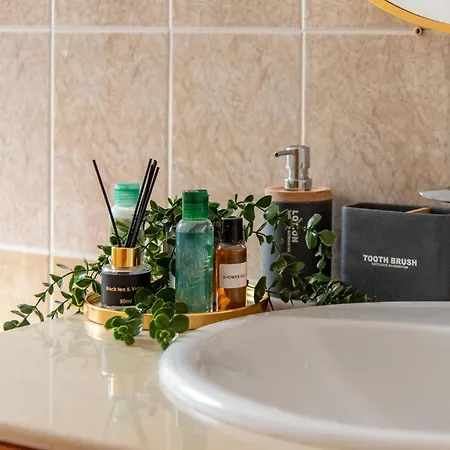 Telmar Sunrise View 100m From The Sea * Larnaca