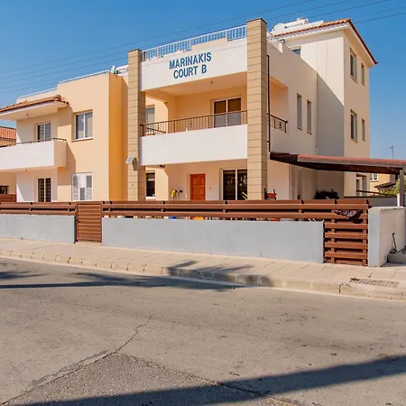 Telmar Sunrise View 100m From The Sea Apartamento Larnaca