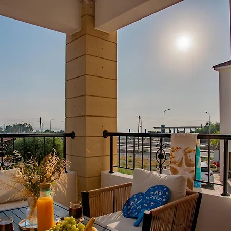 Telmar Sunrise View 100m From The Sea *