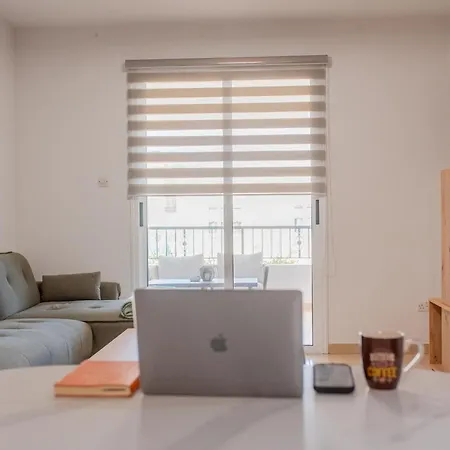 Apartment Telmar Sunrise View 100m From The Sea Larnaca