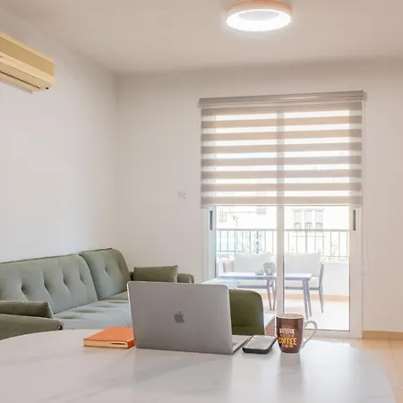 Telmar Sunrise View 100m From The Sea Appartement Larnaca