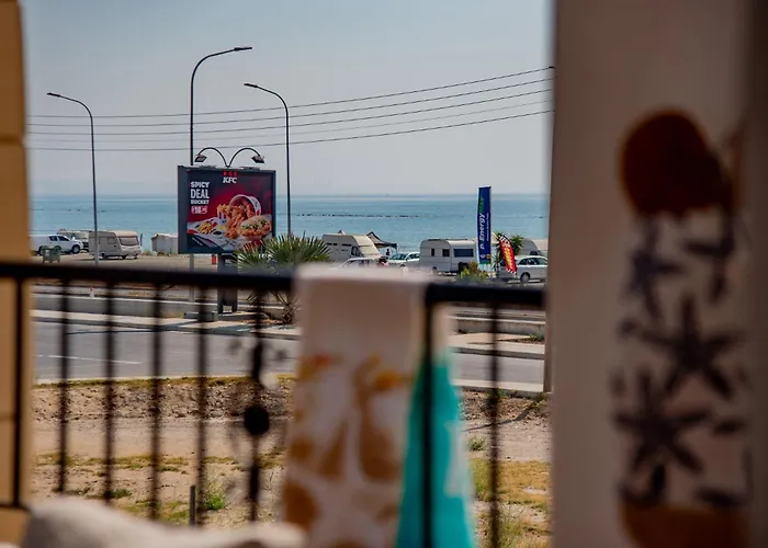 Telmar Sunrise View 100m From The Sea Appartement