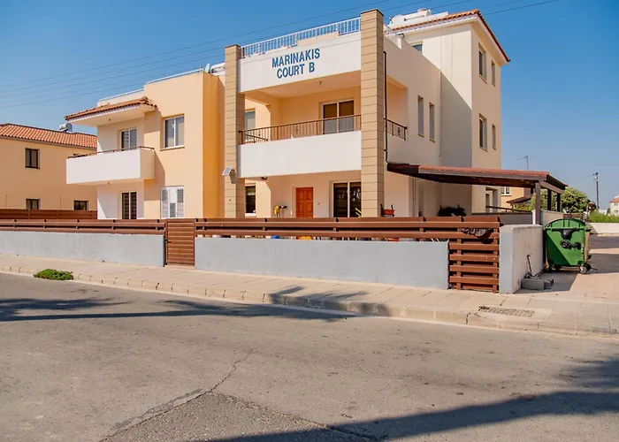 Telmar Sunrise View 100m From The Sea Appartement Larnaca