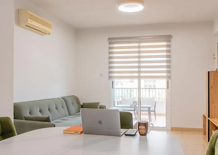 Telmar Sunrise View 100m From The Sea Appartement Larnaca